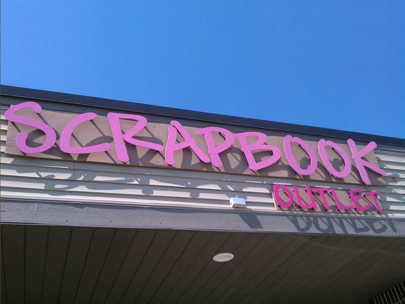 Custom aluminium composite letters — fabricated on a metal backing